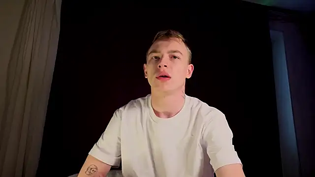 callmealexthx online show from 19, 1, 2026