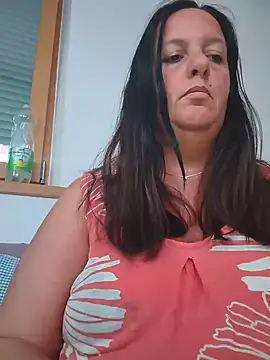 Snapshot of LaReginaNera chatting on 3, 6, 2026 LaReginaNera online show from 3, 6, 2026