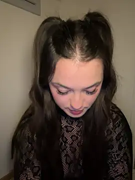 Snapshot of liloush__ chatting on 14, 5, 2026 liloush online show from 14, 5, 2026