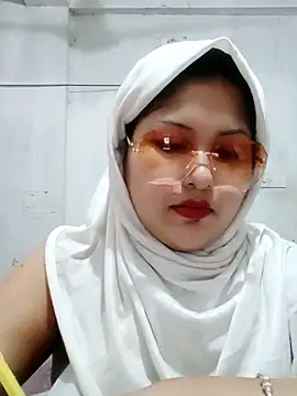 Snapshot of Nusrat-N chatting on 21, 4, 2026 Nusrat-N online show from 21, 4, 2026
