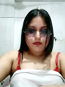 Snapshot of Nusrat-N chatting on 22, 4, 2026 Nusrat-N online show from 22, 4, 2026