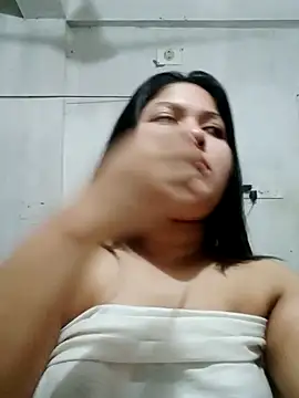 Snapshot of Nusrat-N chatting on 23, 4, 2026 Nusrat-N online show from 23, 4, 2026