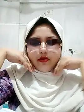 Snapshot of Nusrat-N chatting on 18, 5, 2026 Nusrat-N online show from 18, 5, 2026