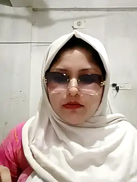 Snapshot of Nusrat-N chatting on 18, 5, 2026 Nusrat-N online show from 18, 5, 2026