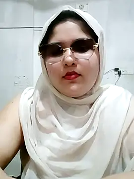 Snapshot of Nusrat-N chatting on 15, 7, 2026 Nusrat-N online show from 15, 7, 2026