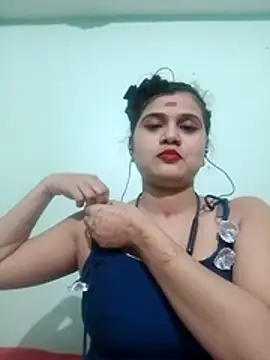 Snapshot of Kavya-Tiwari chatting on 8, 11, 2025 Kavya-Tiwari online show from 8, 11, 2025