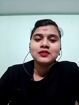 Snapshot of Kavya-Tiwari chatting on 11, 1, 2026 Kavya-Tiwari online show from 11, 1, 2026