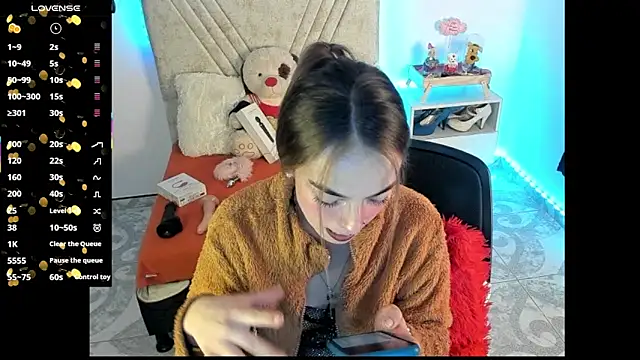 Snapshot of Mia_Victoria22 chatting on 7, 7, 2026 Mia Victoria22 online show from 7, 7, 2026