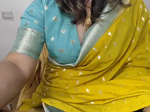 Snapshot of Mallu_gowri_indan chatting on 27, 7, 2026 Mallu gowri indan online show from 27, 7, 2026