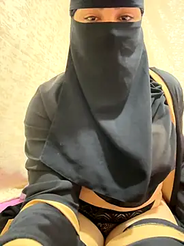 Snapshot of _Laiali_ chatting on 4, 11, 2025 Laiali online show from 4, 11, 2025