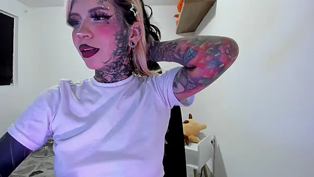 Snapshot of Nickidoll66- chatting on 27, 5, 2026 Nickidoll66- online show from 27, 5, 2026