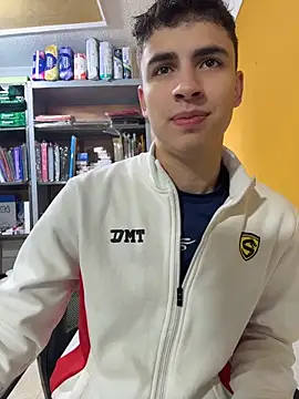 Snapshot of AdrianRinaldi chatting on 15, 5, 2026 AdrianRinaldi online show from 15, 5, 2026