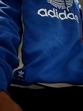 Snapshot of santiidamm chatting on 3, 3, 2026 santiidamm online show from 3, 3, 2026