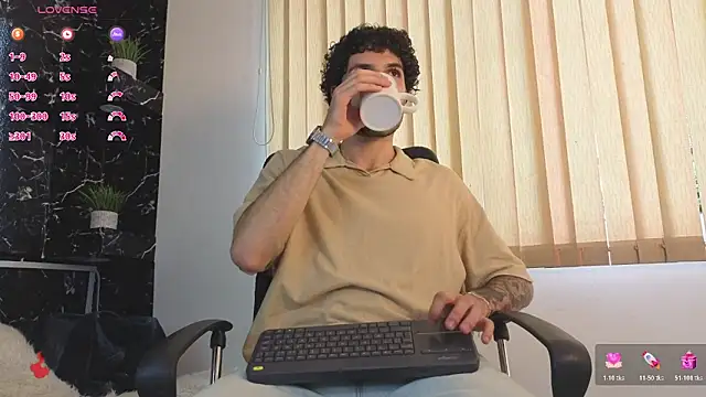 Snapshot of Rafael_Mendezz chatting on 18, 4, 2026 Rafael Mendezz online show from 18, 4, 2026