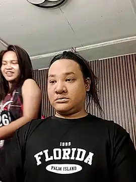 Hotcum ella online show from 27, 10, 2025