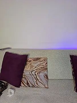 AliishaPss online show from 11, 1, 2026