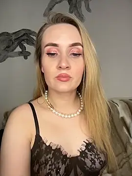 KiraBerht online show from 27, 3, 2026