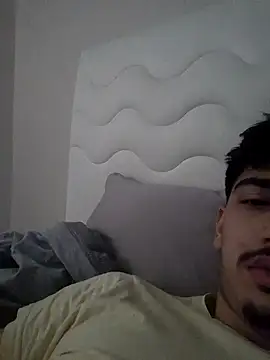 Snapshot of BichromeNonmetal chatting on 15, 1, 2026 BichromeNonmetal online show from 15, 1, 2026