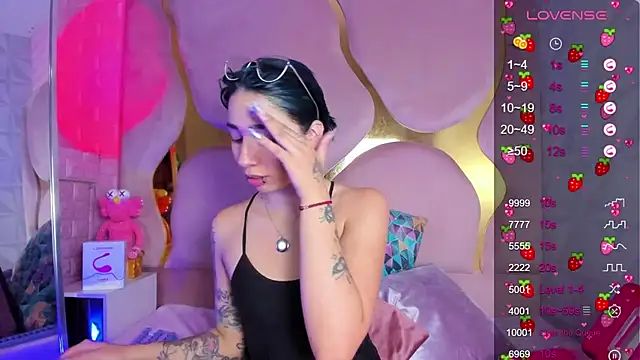 Niina Sissy online show from 27, 2, 2026