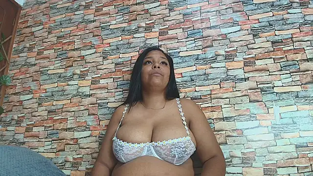 Snapshot of naomi_campbel_ chatting on 26, 11, 2025 naomi campbel online show from 26, 11, 2025