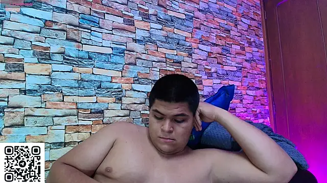 Snapshot of naomi_campbel_ chatting on 17, 5, 2026 naomi campbel online show from 17, 5, 2026