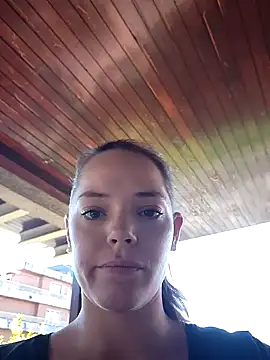 Snapshot of Wildmaca chatting on 6, 10, 2025 Wildmaca online show from 6, 10, 2025