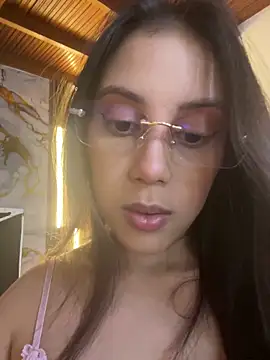 Snapshot of Harley_J_ chatting on 2, 10, 2025 Harley J online show from 2, 10, 2025