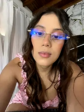 Snapshot of Harley_J_ chatting on 5, 10, 2025 Harley J online show from 5, 10, 2025