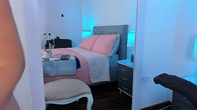 AdeleJhones online show from 17, 2, 2026