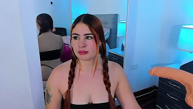 AdeleJhones online show from 27, 3, 2026