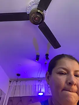 Snapshot of Sussan__ chatting on 19, 6, 2026 Sussan online show from 19, 6, 2026