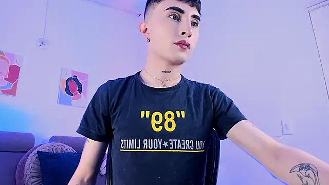 Snapshot of SebastianHilton chatting on 22, 4, 2026 SebastianHilton online show from 22, 4, 2026