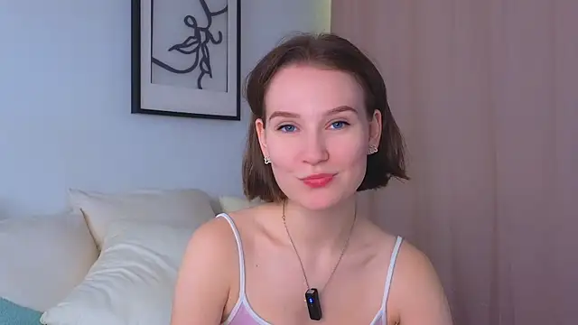 QueenieHathaway online show from 22, 10, 2025