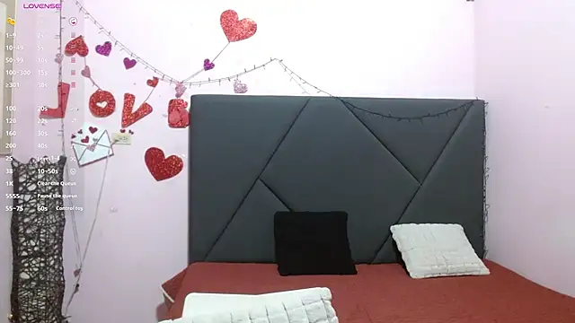 Snapshot of pamela_echeverria chatting on 9, 6, 2026 pamela echeverria online show from 9, 6, 2026