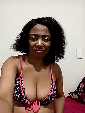 Snapshot of SEXYMOANSXX chatting on 29, 10, 2025 SEXYMOANSXX online show from 29, 10, 2025