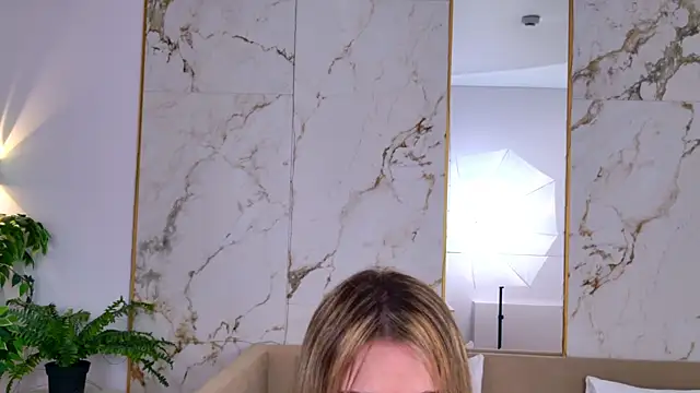 SweetyLicky online show from 10, 4, 2026