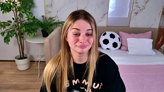 SweetyLicky online show from 14, 7, 2026