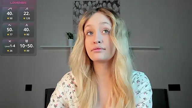 Julliakoill online show from 12, 11, 2025