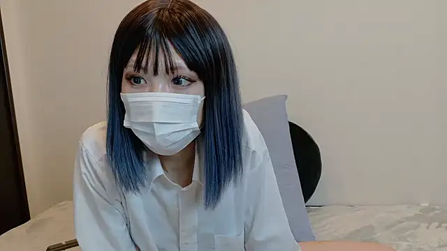 sarina at online show from 30, 3, 2026