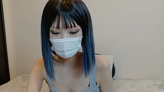 sarina at online show from 7, 4, 2026