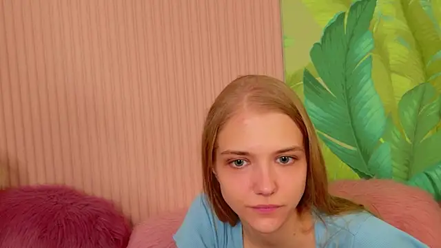 4example Chloe online show from 20, 3, 2026