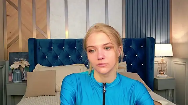 Snapshot of 4example_Chloe chatting on 22, 4, 2026 4example Chloe online show from 22, 4, 2026