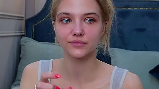 Snapshot of 4example_Chloe chatting on 10, 5, 2026 4example Chloe online show from 10, 5, 2026