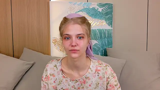 Snapshot of 4example_Chloe chatting on 13, 5, 2026 4example Chloe online show from 13, 5, 2026