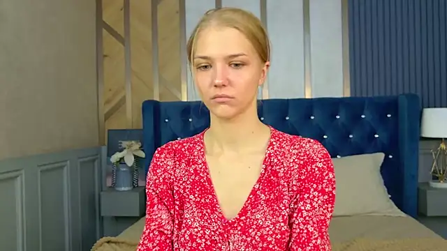 Snapshot of 4example_Chloe chatting on 20, 5, 2026 4example Chloe online show from 20, 5, 2026