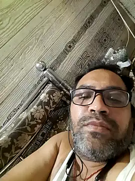 Snapshot of Hot-boy077 chatting on 6, 3, 2026 Hot-boy077 online show from 6, 3, 2026