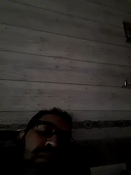 Snapshot of Hot-boy077 chatting on 5, 4, 2026 Hot-boy077 online show from 5, 4, 2026