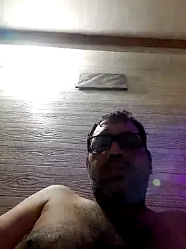 Snapshot of Hot-boy077 chatting on 13, 4, 2026 Hot-boy077 online show from 13, 4, 2026