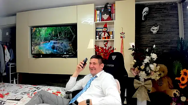 SpartacusDaddy48 online show from 15, 4, 2026