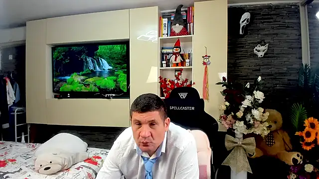 Snapshot of SpartacusDaddy48 chatting on 17, 4, 2026 SpartacusDaddy48 online show from 17, 4, 2026